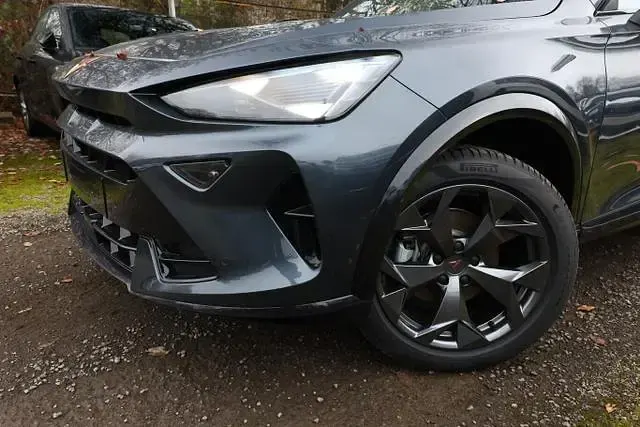 Neu Cupra Formentor 150 PS (110 kW) 2026 Magnetic grau metallic magnetic grau metallic SUV