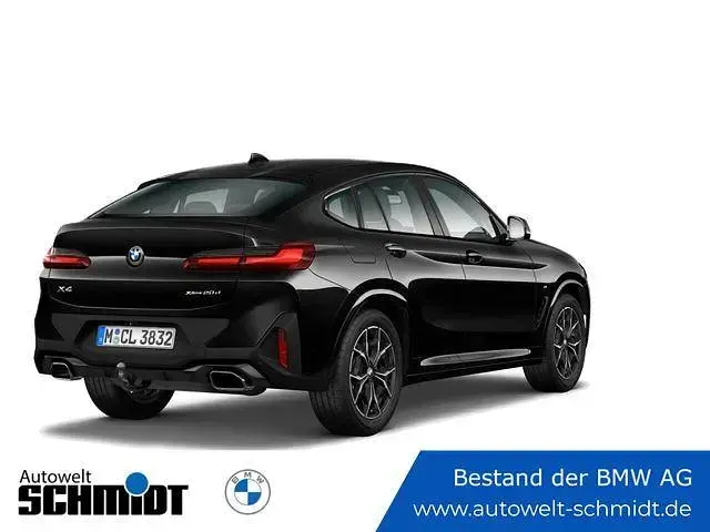 Gebraucht BMW X4 190 PS (139 kW) 2026 Saphirschwarz SUV