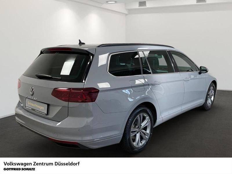 Gebraucht VW Passat Business 190 PS (139 kW) 2022 Grau Kombi