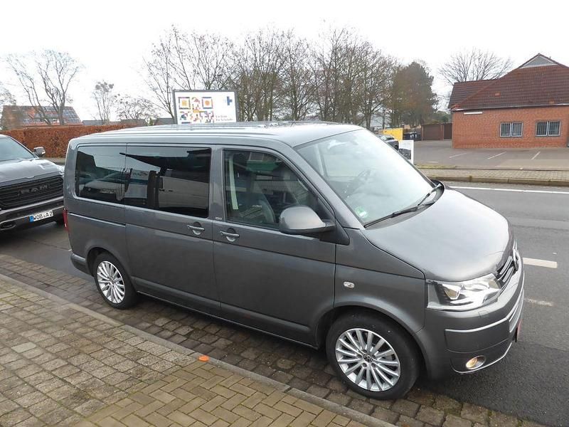 Gebraucht VW Multivan Edition 204 PS (150 kW) 2013 Grau Van