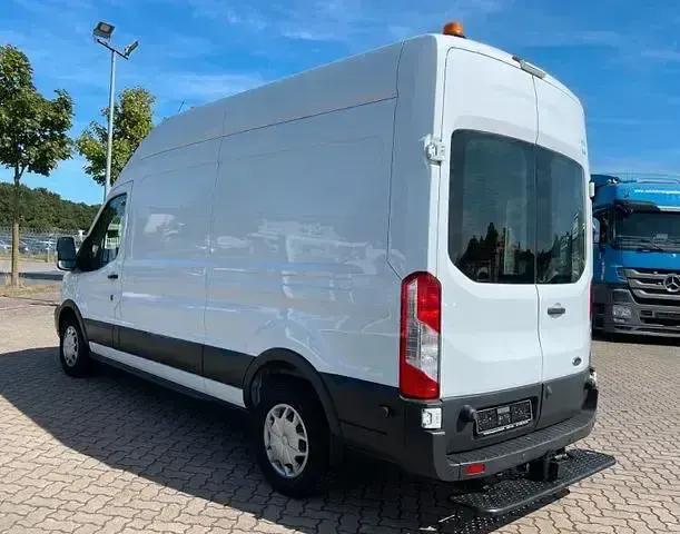 Gebraucht Ford Transit Trend 170 PS (125 kW) 2019 Andere Van