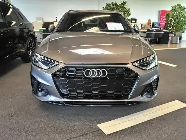 Gebraucht Audi A4 S-Line 265 PS (194 kW) 2023 Kombi