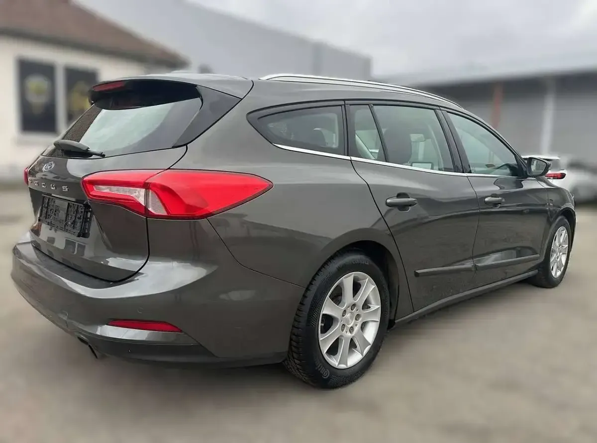 Gebraucht Ford Focus Cool & Connect 120 PS (88 kW) 2020 Magneticgrau (metallic) Kombi