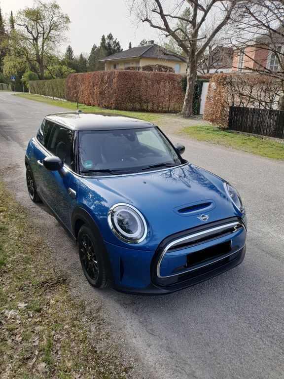 Blau Gebraucht 2023 Mini Cooper SE Classic Kleinwagen | 21.000 € (Guter Preis) - Bild 1/4