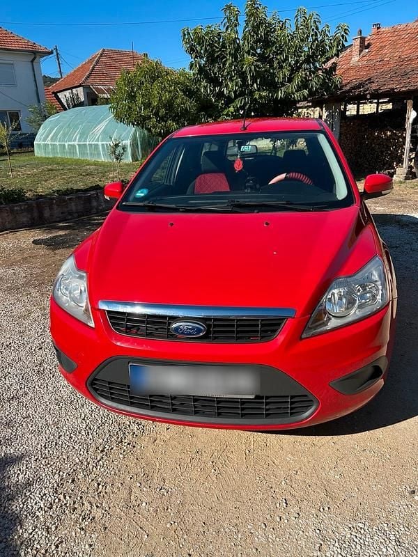 Rot Gebraucht 2009 Ford Focus Kleinwagen | 1.299 € (Fairer Preis) - Bild 1/4