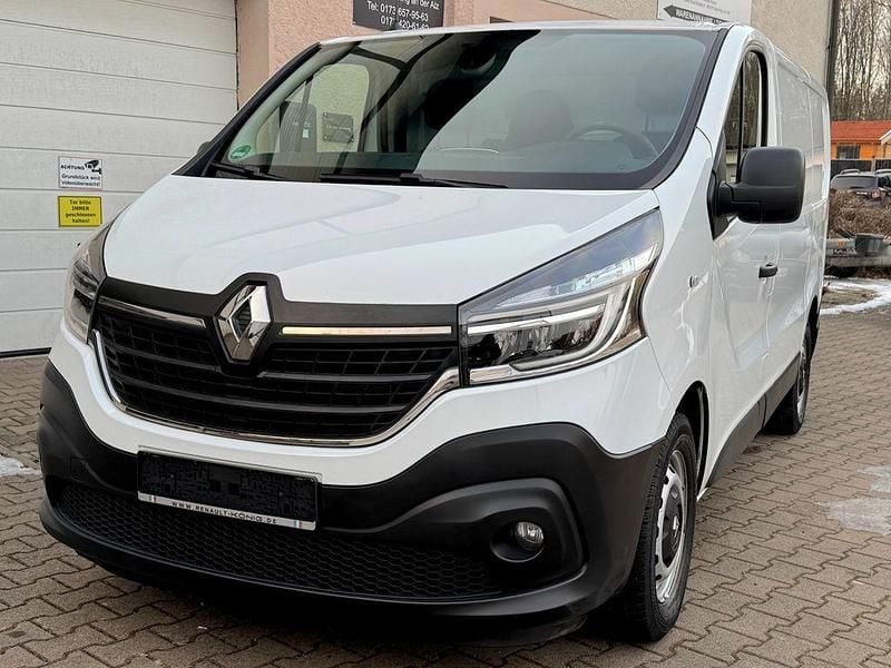 Gebraucht Renault Trafic Komfort 145 PS (106 kW) 2020 Weiß Van / Kleinbus
