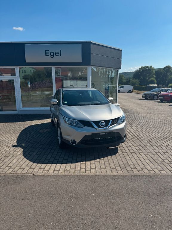 Gebraucht Nissan Qashqai Acenta 131 PS (96 kW) 2014 Silber SUV
