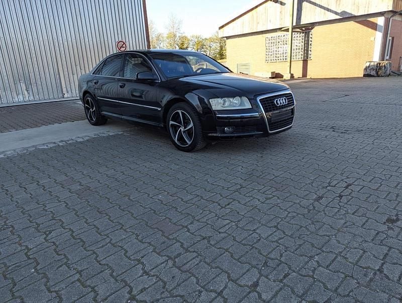 Second-hand Audi A8 290 CP (213 kW) 2004 Negru Berlinǎ