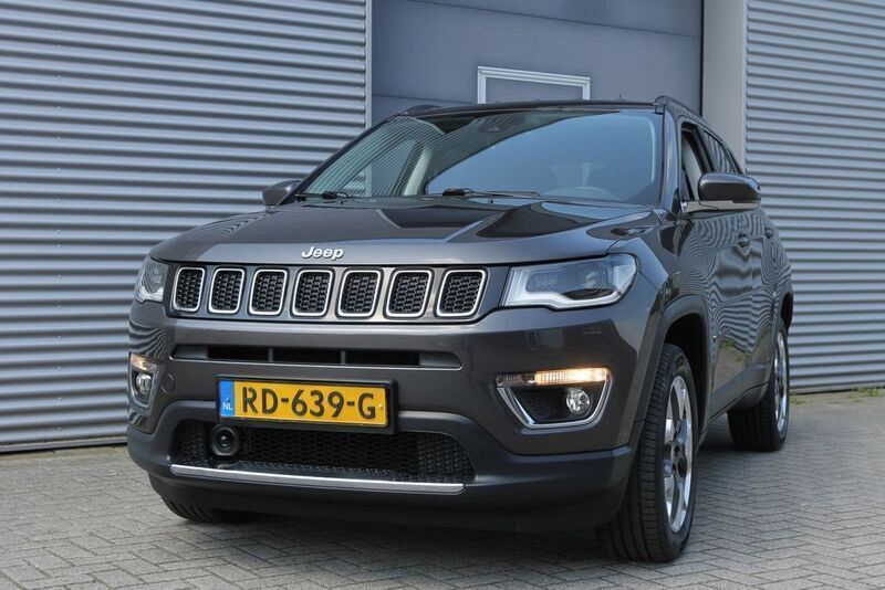 Gebraucht Jeep Compass Limited 170 PS (125 kW) 2017 Grau SUV