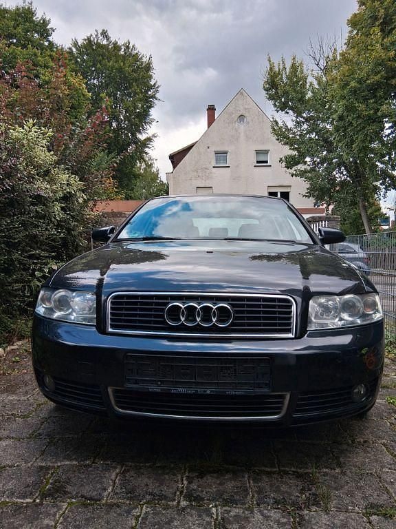 Schwarz Gebraucht 2004 Audi A4 Limousine | 2.200 € (Superpreis) - Bild 1/4
