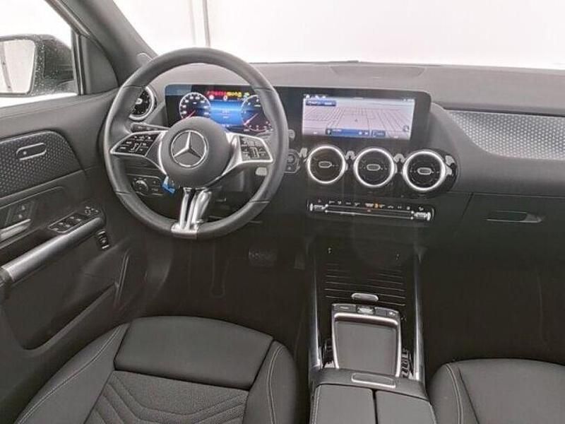 Gebraucht Mercedes GLA200 Progressive 150 PS (110 kW) 2024 Weiss SUV
