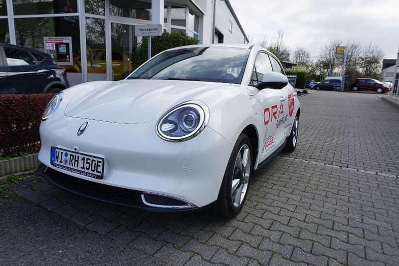 Weiß Gebraucht 2023 Ora 03 Limousine | 22.590 € (Superpreis) - Bild 1/4