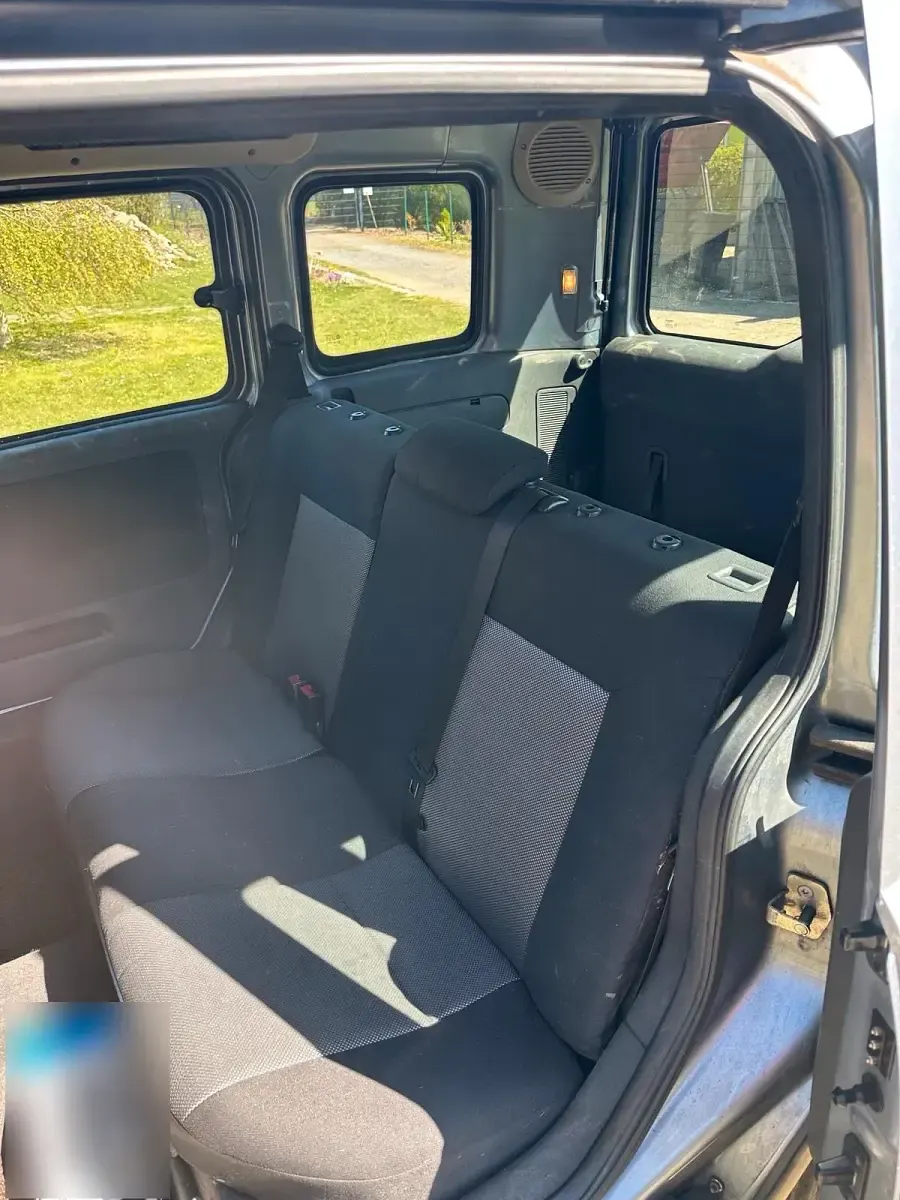 Usata Opel Combo 90 CV (66 kW) 2008 Argento Monovolume