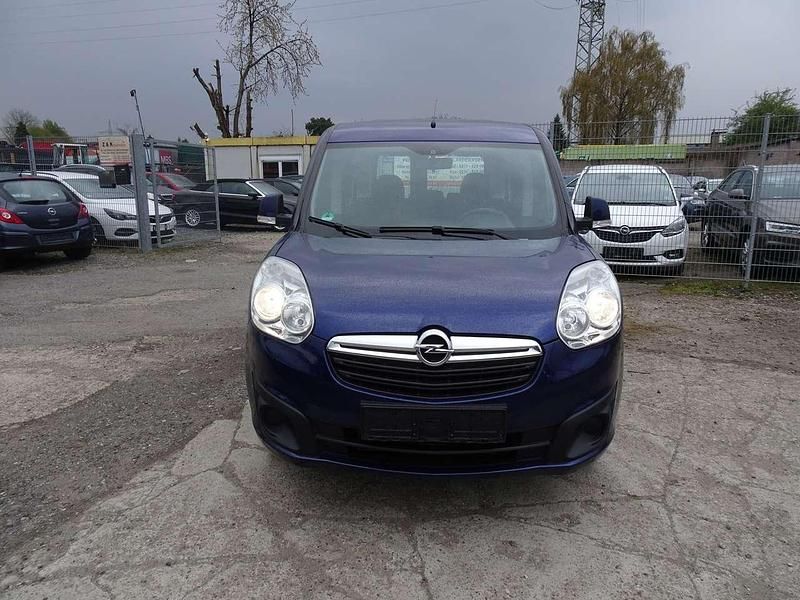Gebraucht Opel Combo Life 120 PS (88 kW) 2016 Blau Kleinwagen