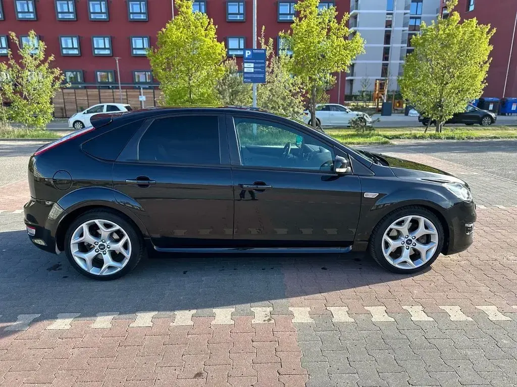 Gebraucht Ford Focus ST 226 PS (166 kW) 2009 Schwarz Limousine