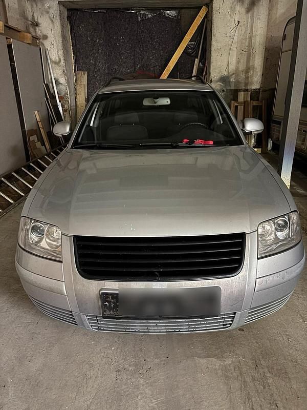 Gebraucht VW Passat 131 PS (96 kW) 2004 Silber Kombi