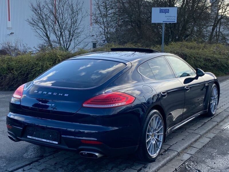Gebraucht Porsche Panamera 4 Edition 310 PS (228 kW) 2016 Blau Limousine