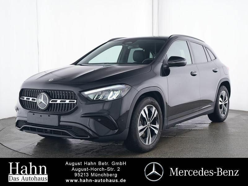 Gebraucht Mercedes GLA200 Progressive 163 PS (119 kW) 2024 Lack kosmosschwarz SUV