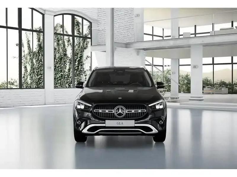 Gebraucht Mercedes GLA200 Progressive 150 PS (110 kW) 2025 Schwarz kosmosschwarz metallic SUV