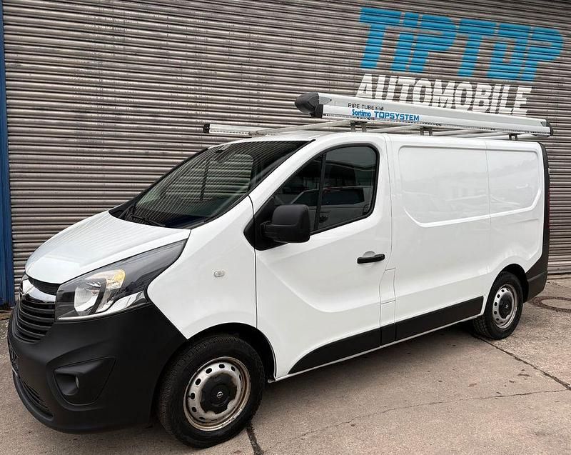 Gebraucht Opel Vivaro 121 PS (88 kW) 2018 Weiß Van / Kleinbus