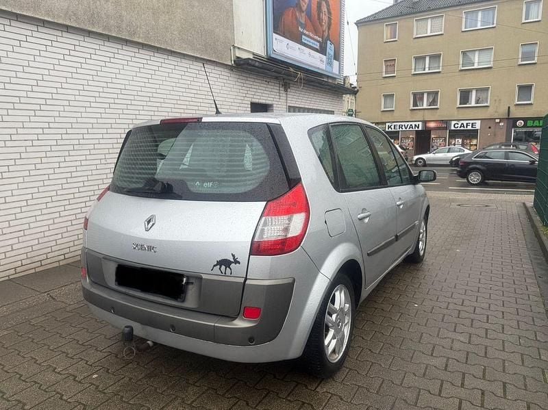 Gebraucht Renault Scénic II Avantage 113 PS (83 kW) 2005 Silber Van / Kleinbus