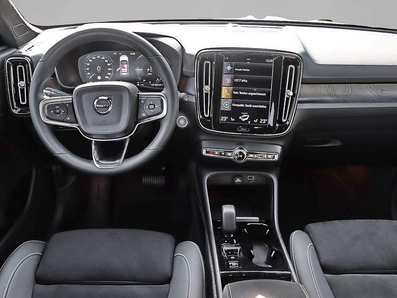 Gebraucht Volvo XC40 Plus 261 PS (191 kW) 2023 Blau SUV