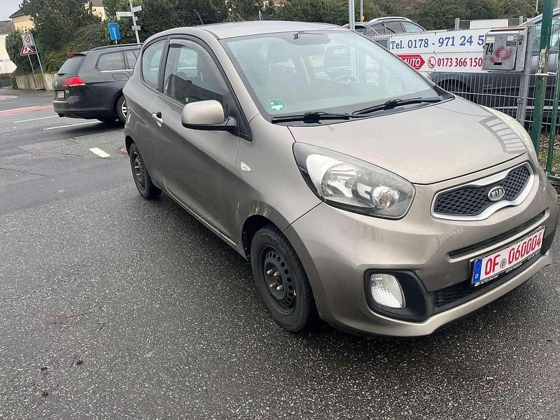Gebraucht Kia Picanto Edition 7 69 PS (50 kW) 2012 Titaniumsilber met. Kleinwagen