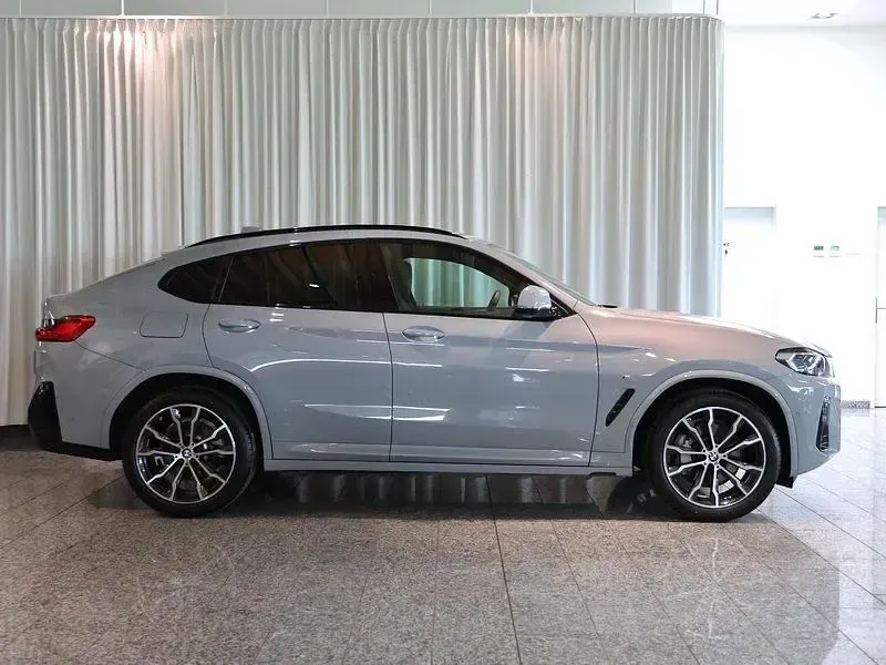 Gebraucht BMW X4 M Sport 286 PS (210 kW) 2025 Grau SUV