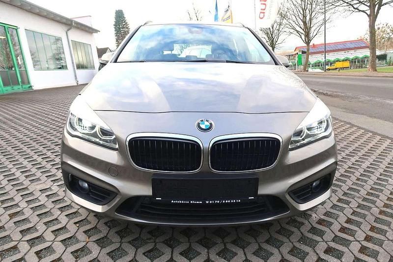 Gebraucht BMW 218 150 PS (110 kW) 2015 Platinsilberpearleffect Van / Kleinbus