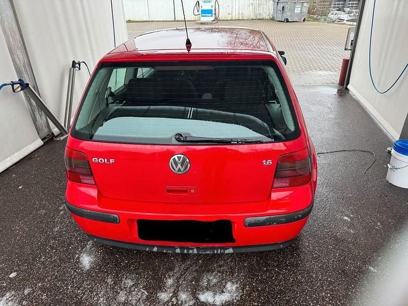 Gebraucht VW Golf IV Edition 105 PS (77 kW) 2001 Rot Limousine