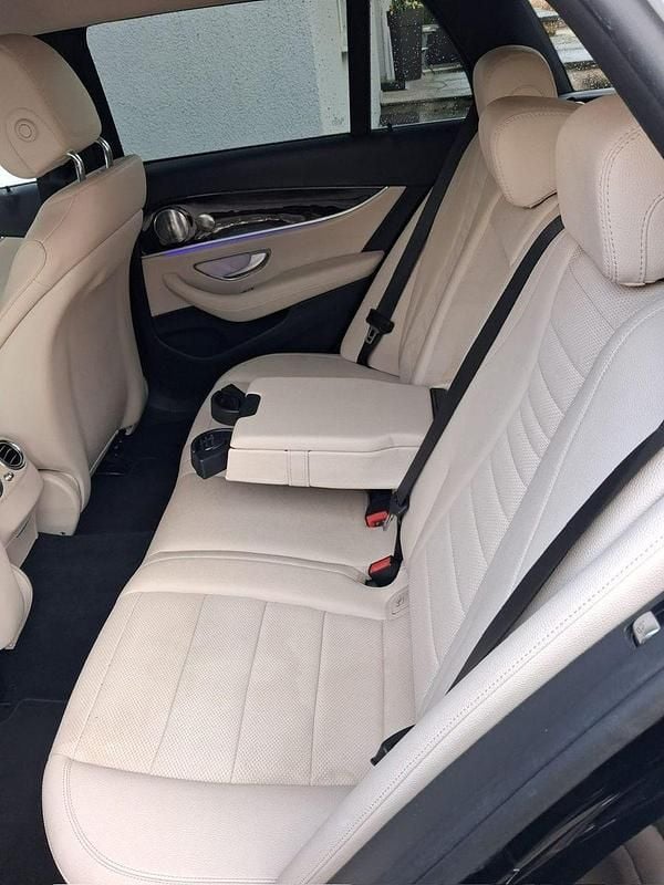 Gebraucht Mercedes E220 Avantgarde 194 PS (142 kW) 2017 Schwarz Kombi