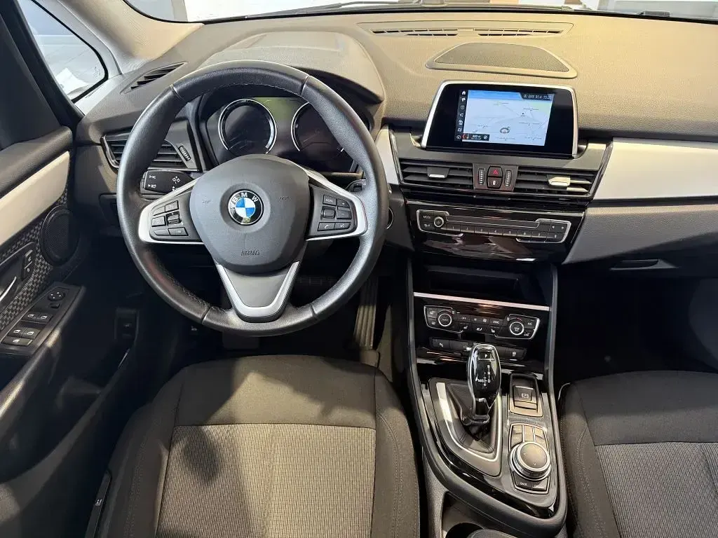 Gebraucht BMW 218 Gran Tourer Performance 140 PS (102 kW) 2019 Grau Van / Kleinbus