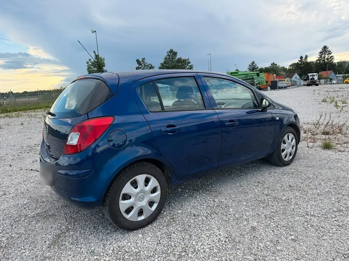 Gebraucht Opel Corsa 80 PS (58 kW) 2009 Blau Kleinwagen