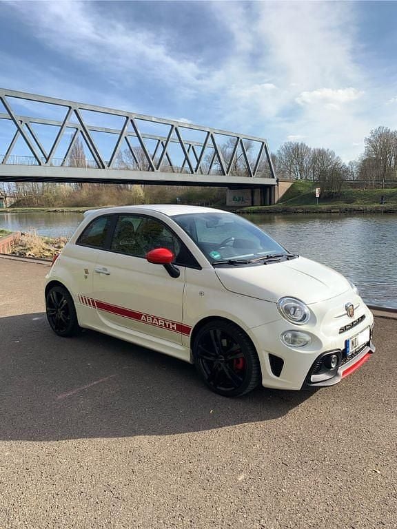 Gebraucht Abarth 595C 145 PS (106 kW) 2018 Schwarz Cabrio