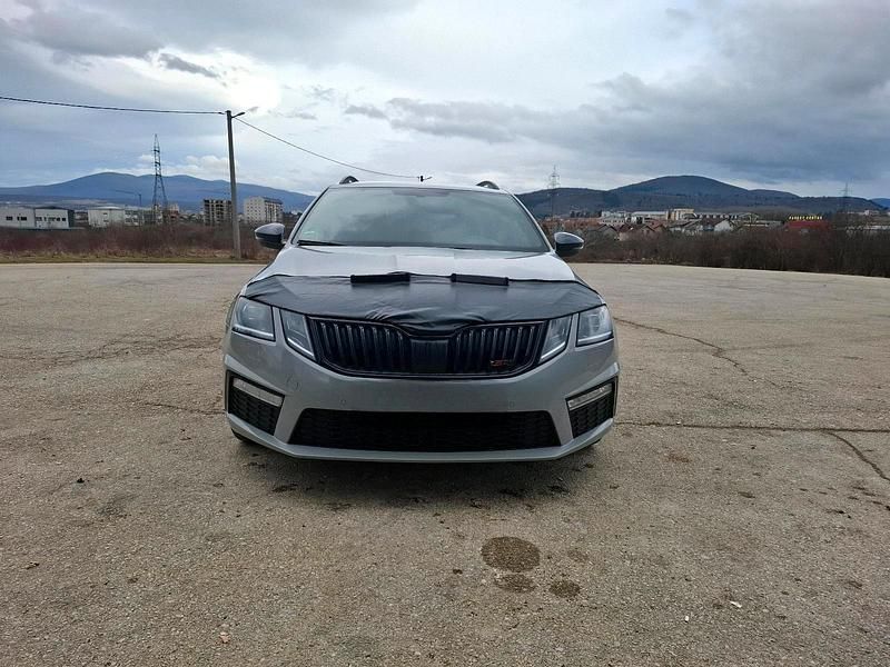 Gebraucht Skoda Octavia vRS 184 PS (135 kW) 2019 Grau Kombi