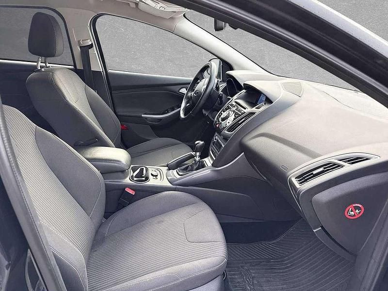 Gebraucht Ford Focus Trend 182 PS (133 kW) 2013 Schwarz Kombi