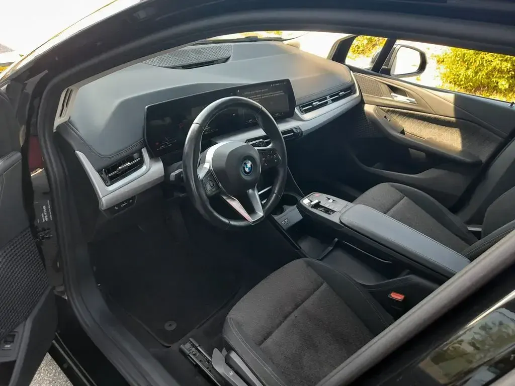 Gebraucht BMW 225 245 PS (180 kW) 2023 Schwarz Van / Kleinbus