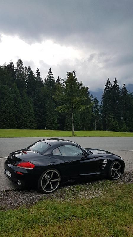 Schwarz Gebraucht 2010 BMW Z4 Cabrio | 24.300 € (Fairer Preis) - Bild 1/4
