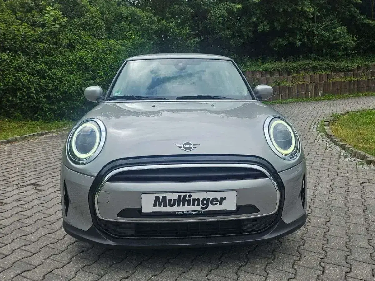 Gebraucht Mini Cooper Essential 136 PS (100 kW) 2023 Silber Kleinwagen