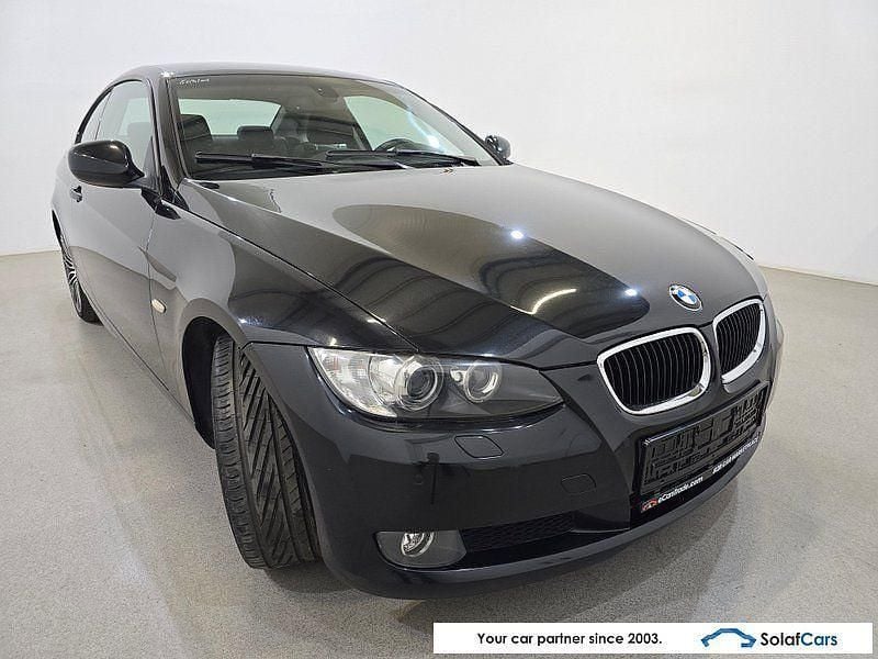 Gebraucht BMW 320 Shadowline 163 PS (119 kW) 2010 Schwarz Coupé