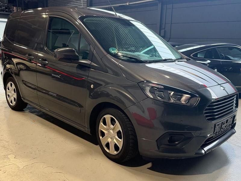 Gebraucht Ford Transit Sport 101 PS (74 kW) 2022 Van / Kleinbus