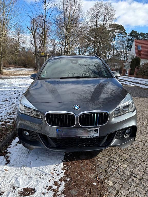 Gebraucht BMW 220 Gran Tourer M Sport 190 PS (139 kW) 2016 Grau Van / Kleinbus