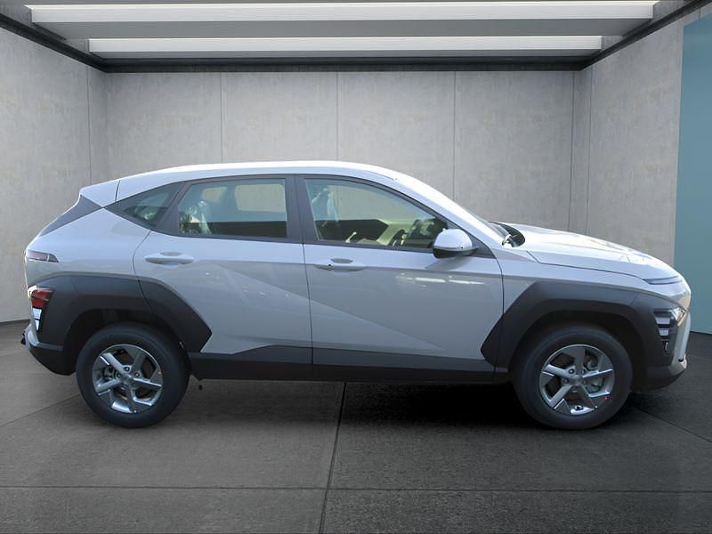 Neu Hyundai Kona Select 116 PS (85 kW) 2026 Grau SUV