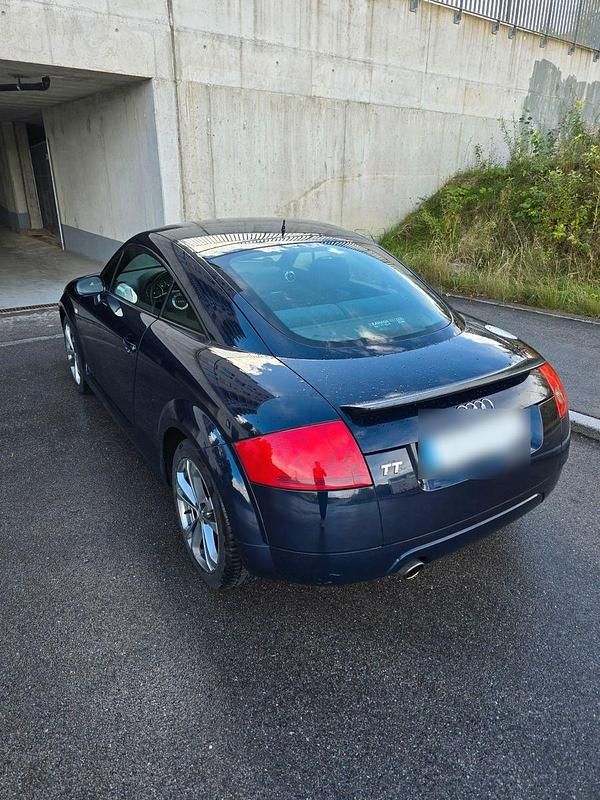 Używany Audi TT Sport 150 KM (110 kW) 2004 Niebieski Coupe