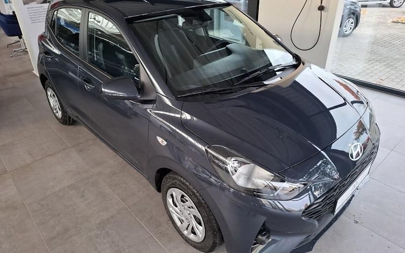 Gebraucht Hyundai i10 Select 63 PS (46 kW) 2024 Andere farbe Kleinwagen