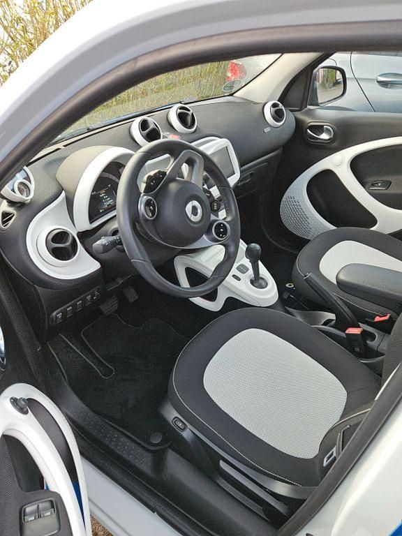 Gebraucht Smart ForFour 90 PS (66 kW) 2018 Blau Kleinwagen