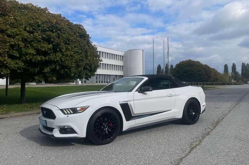 Gebraucht Ford Mustang 317 PS (233 kW) 2016 Weiß Cabrio