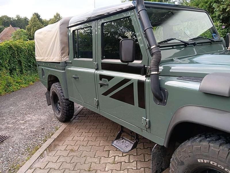 Grün Gebraucht 2015 Land Rover Defender SUV | 54.700 € (Guter Preis) - Bild 1/4