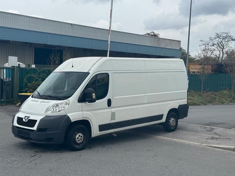 Gebraucht Peugeot Boxer 120 PS (88 kW) 2011 Weiß Van