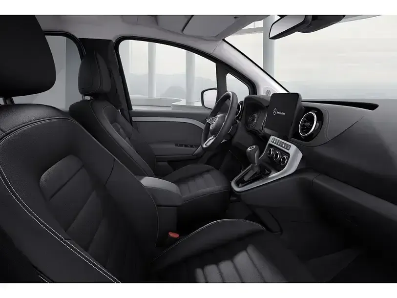 Gebraucht Mercedes T180 Progressive 116 PS (85 kW) 2024 Schwarz Van / Kleinbus